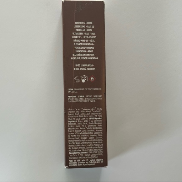 Urban Decay weightless liquid foundation 81WY - Picture 4 of 8